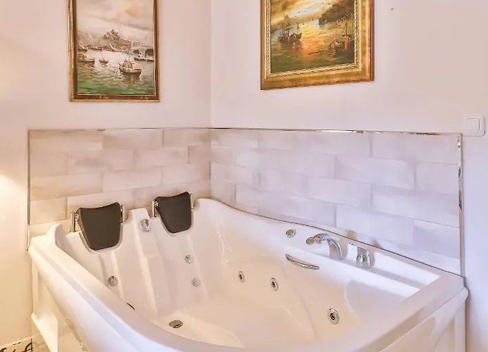 فندق Park Mandalin - Adult Only آغفا